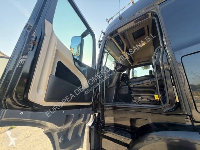 جرار Mercedes