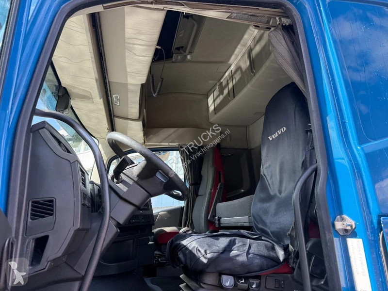 جرار Volvo 6X4 EURO 6
