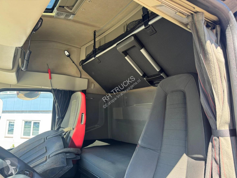 Trekker Volvo 460 4X2 EURO 6 MEGA