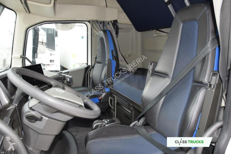 Traktor Volvo 500 Globetrotter XL I-ParkCool...