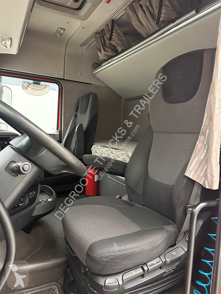 جرار DAF 440