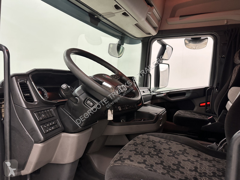جرار Scania