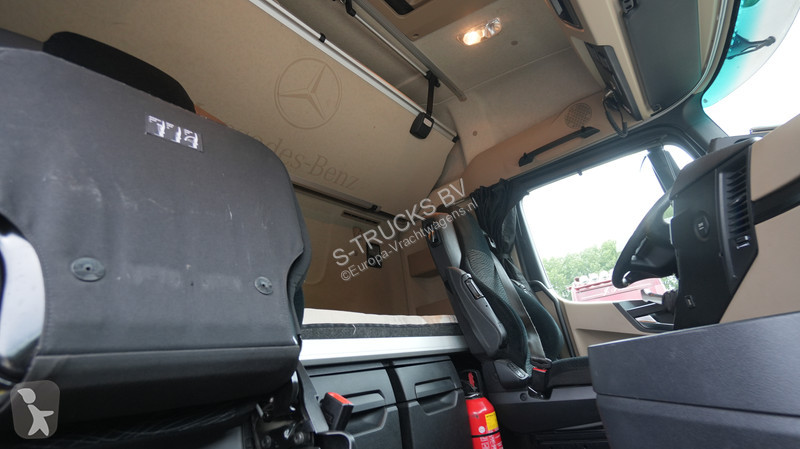 جرار Mercedes 2542 6x2 machine/car transport...