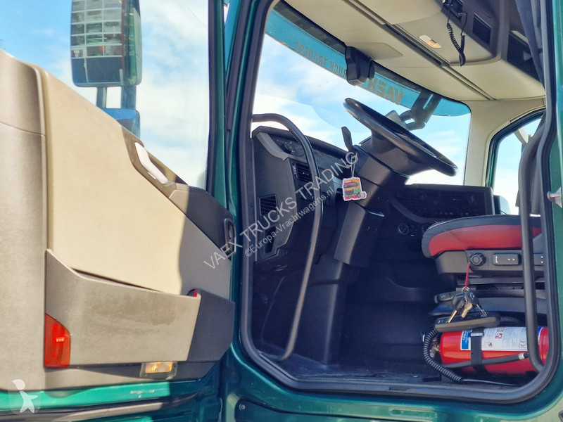جرار Volvo 13460 Globetrotter 4x2 - ADR -...