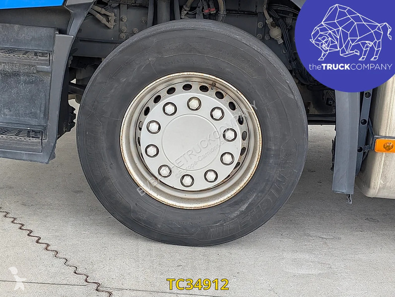 جرار Renault T 520