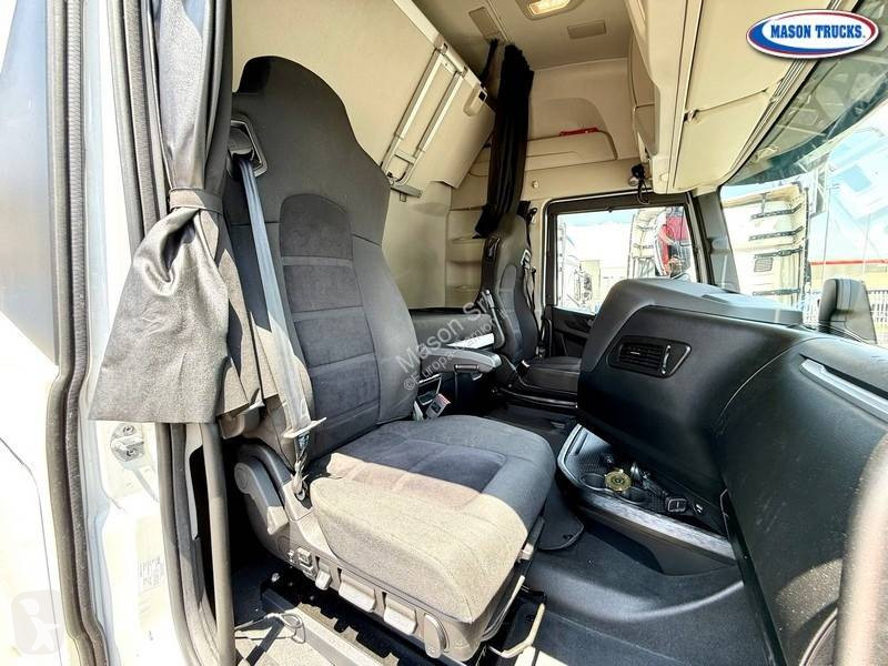 جرار Iveco