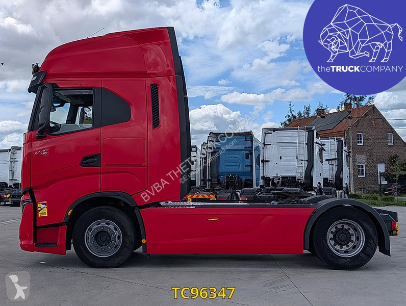 Iveco S-Way 490 tractor unit