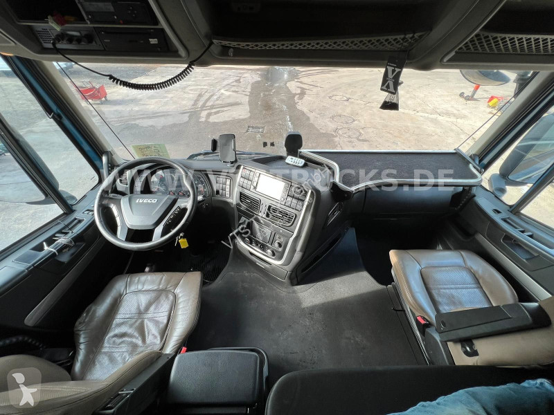 Iveco 460 4x2 I Retarder I ACC tractor unit