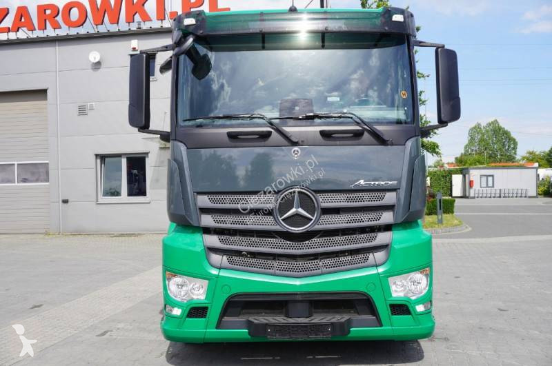 جرار Mercedes