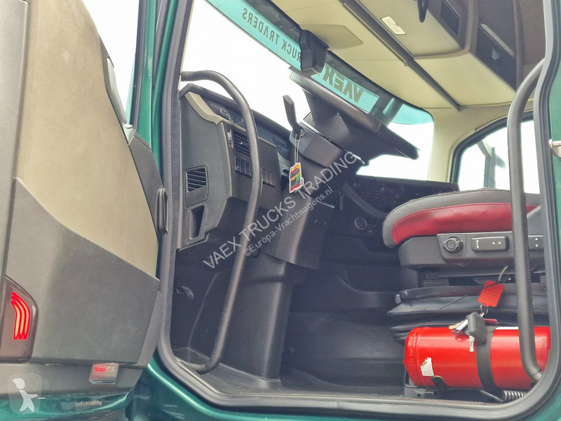 جرار Volvo 13460 Globetrotter 4x2 - ADR -...