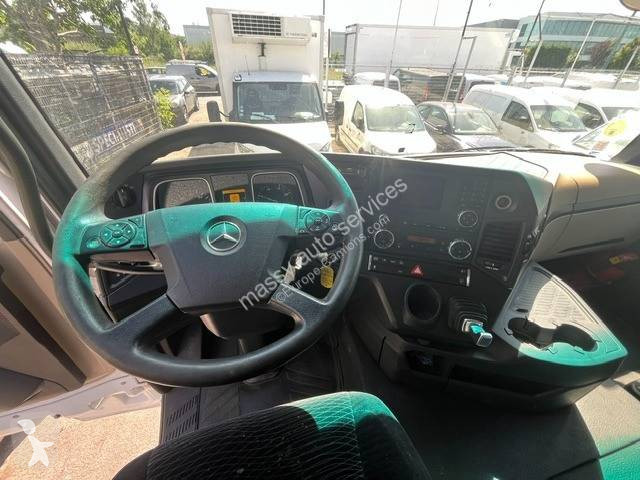 جرار Mercedes