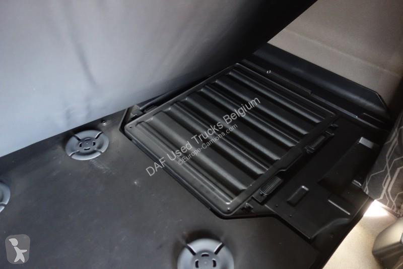 Тягач DAF XG  FT 4X2