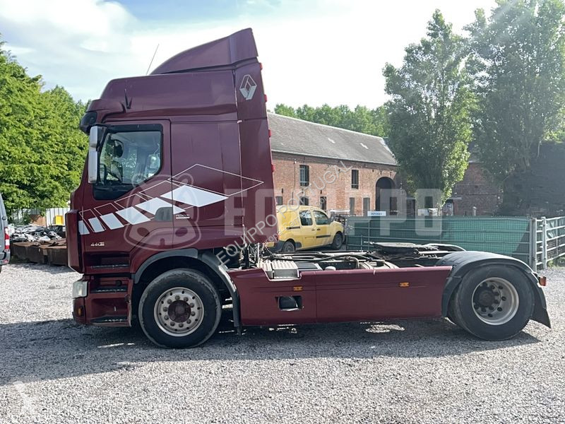 Tractor Renault 440