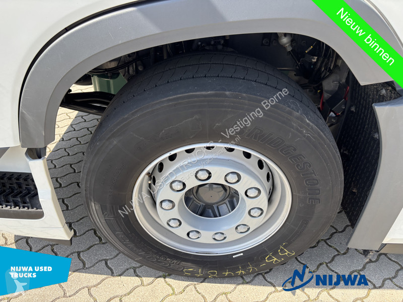 جرار Volvo 500 XL 4x2 I-Save + I-Park
