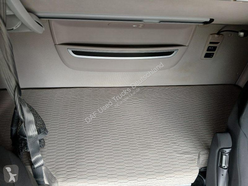 جرار DAF 450 FT LOW DECK 4X2