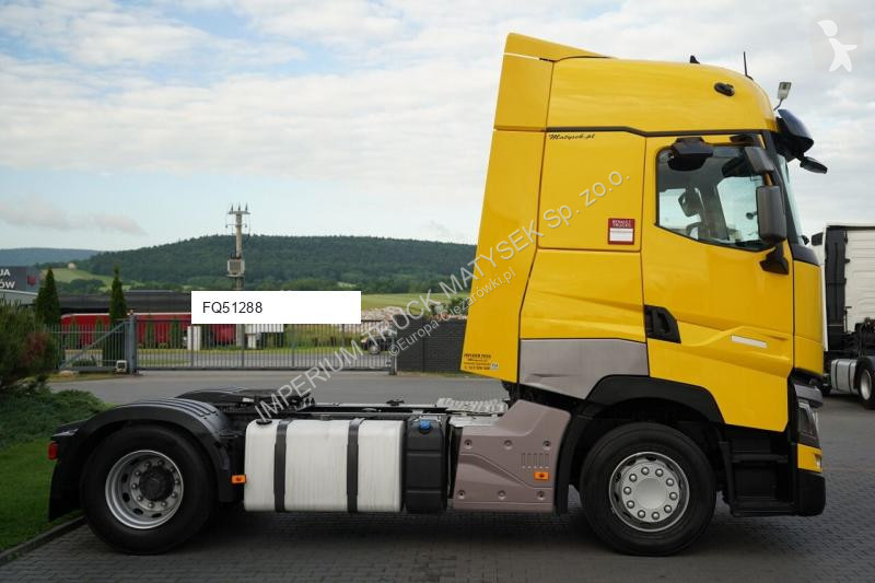 Влекач Renault T 440
