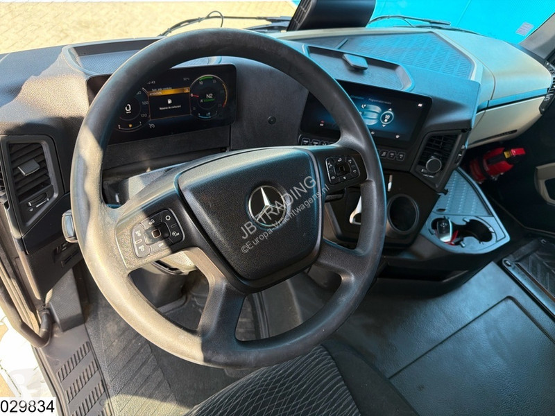 جرار Mercedes 1845 EURO 6D