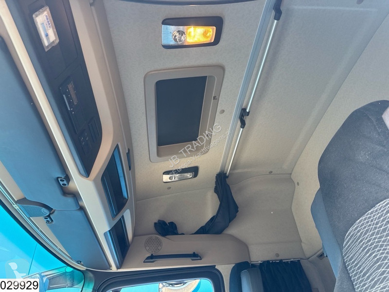 جرار Mercedes 1845 EURO 6d