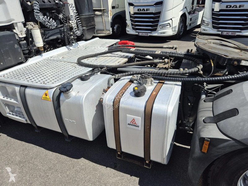جرار DAF 530 FT SPACE CAB ZF INTARDER