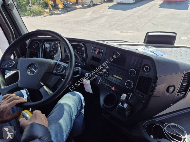 جرار Mercedes