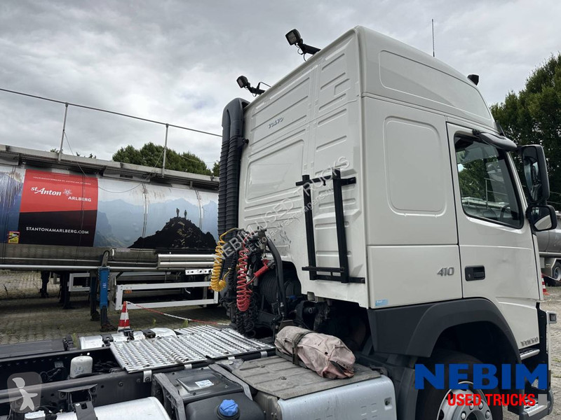 جرار Volvo - 388.765km - Volvo Dynamic Steering