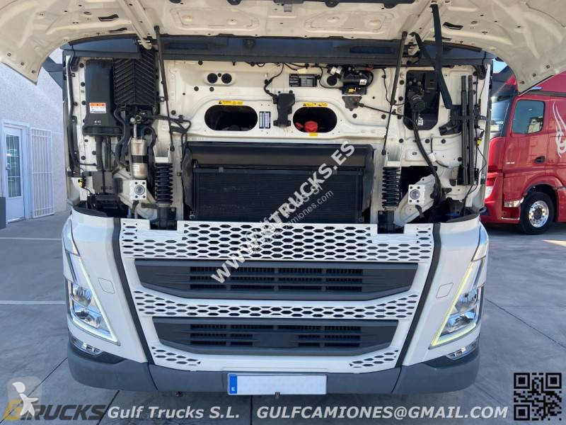 جرار Volvo