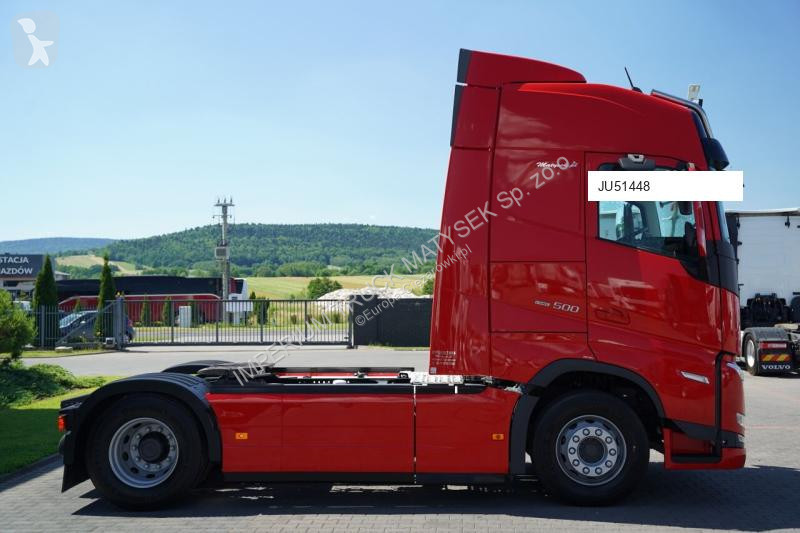 Cap tractor Volvo FH 500
