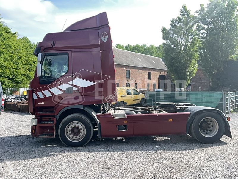 Tracteur Renault 440
