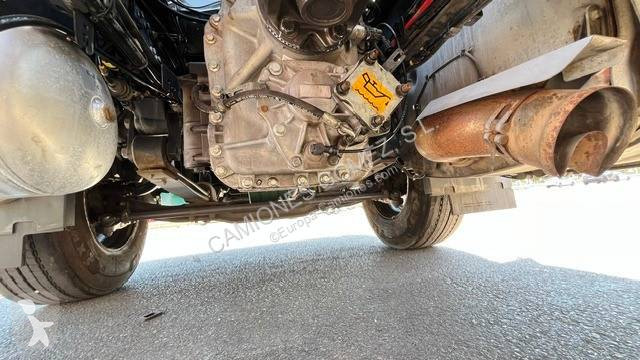 جرار Volvo