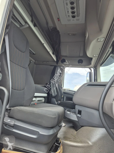 جرار DAF 530 FT SUPER SPACE CAB ZF INTARDER