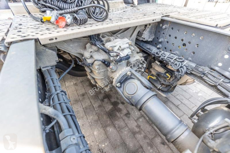 جرار Mercedes ACTROS 1845
