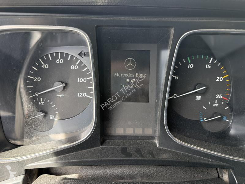 جرار Mercedes 1845