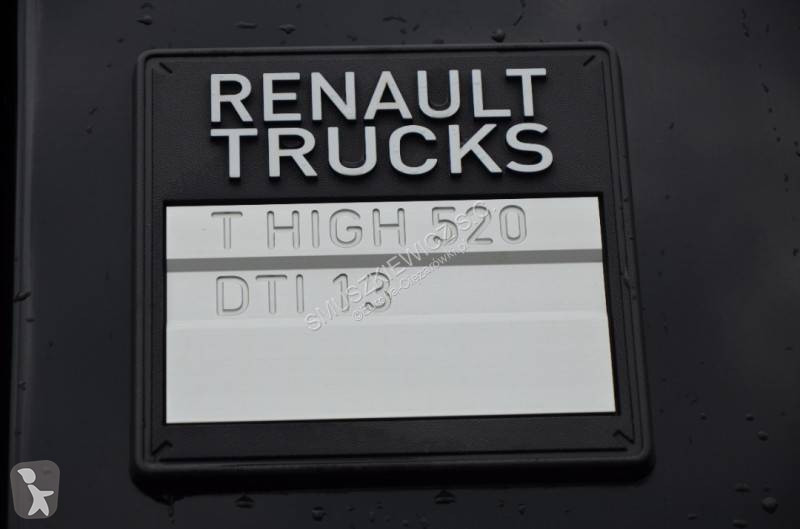 Влекач Renault