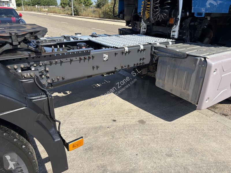 جرار Renault T440