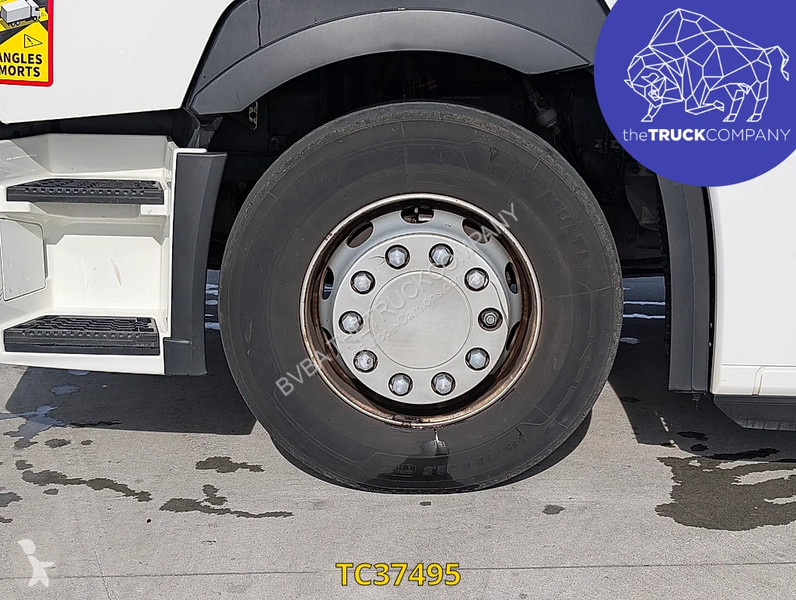 جرار Renault T 480