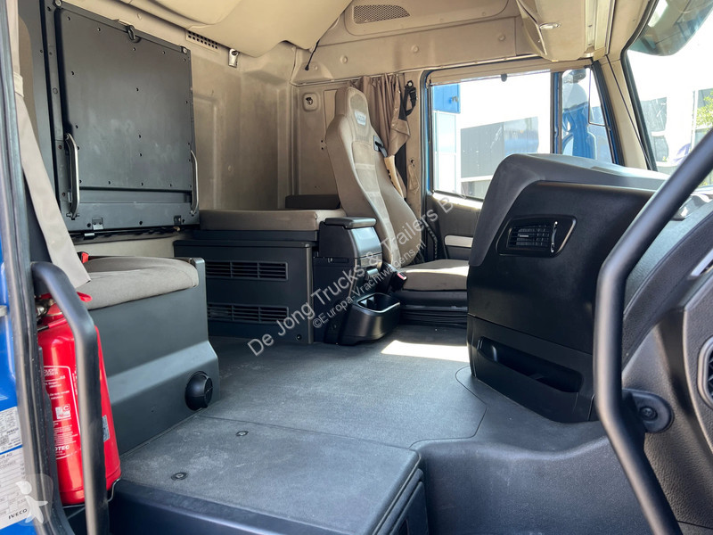 Iveco 420 / ADR / PTO / Euro 6 tractor unit