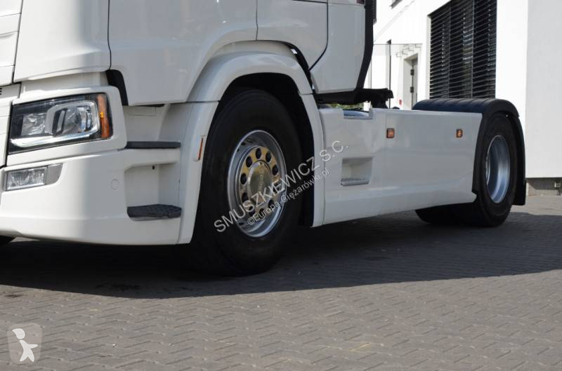 جرار Scania