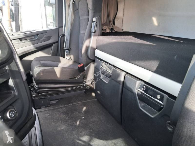 جرار Iveco