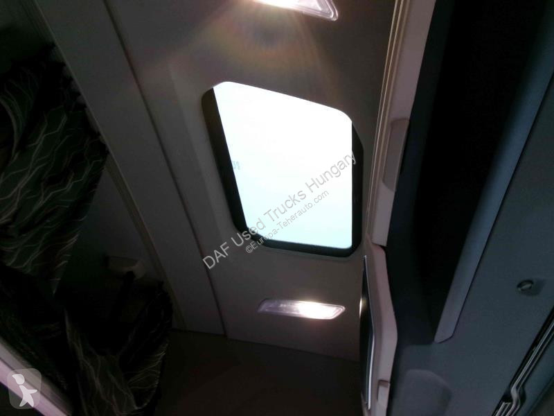 جرار DAF XG  FT 4X2