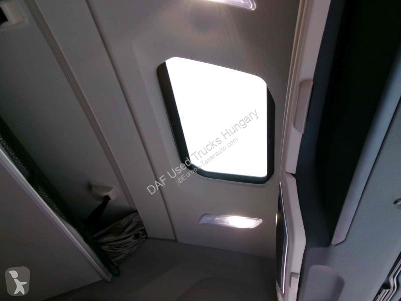 جرار DAF XG  FT 4X2