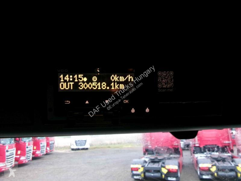 جرار DAF XG  FT 4X2