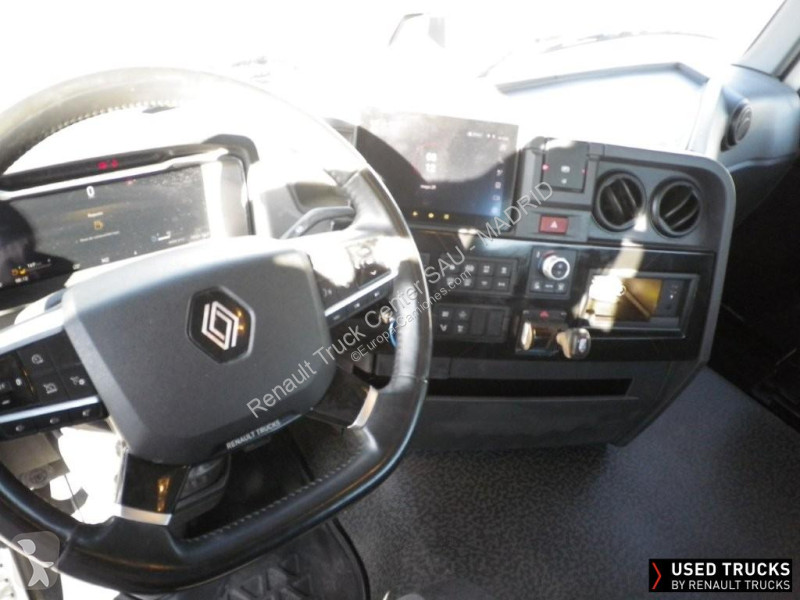 جرار Renault
