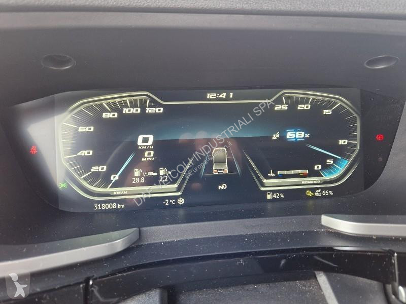 جرار DAF XG  FT 4X2