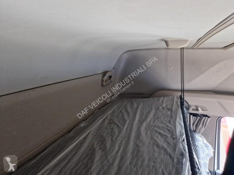 جرار DAF XG  FT 4X2