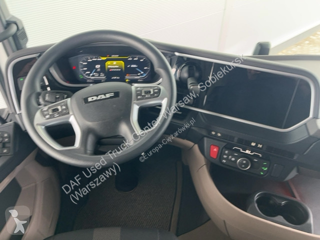 جرار DAF XG  FT 4X2