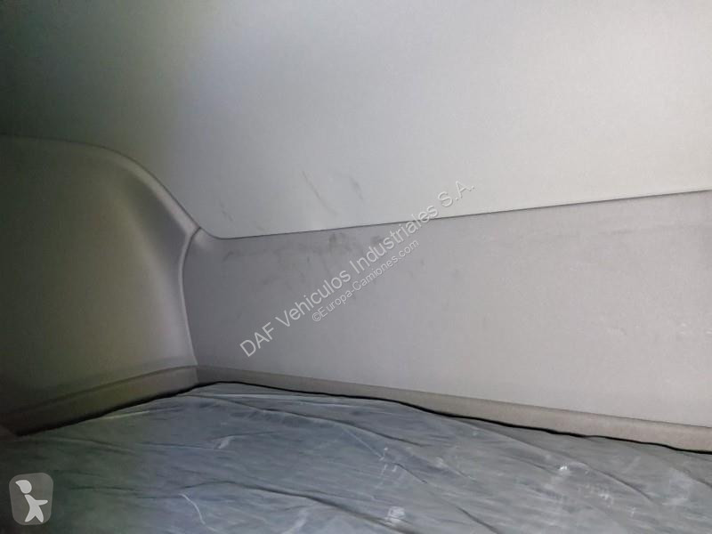 جرار DAF XG  FT 4X2