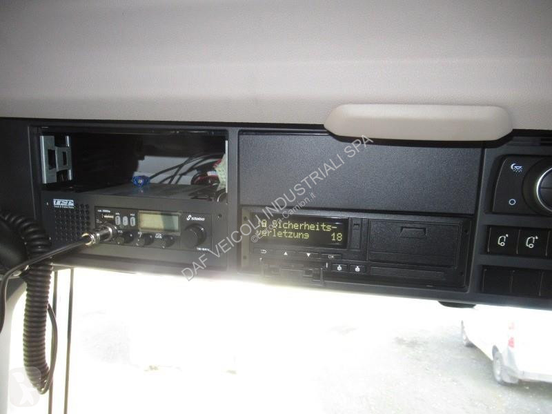 جرار DAF XFn  FT 4X2