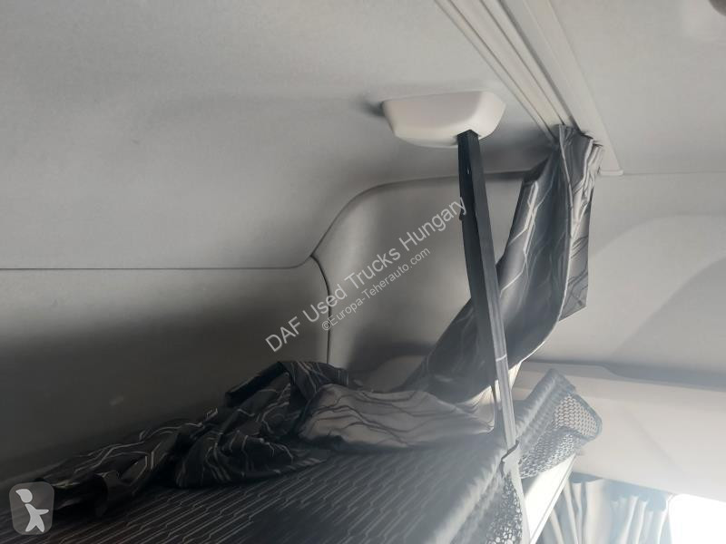 جرار DAF XFn  FT 4X2