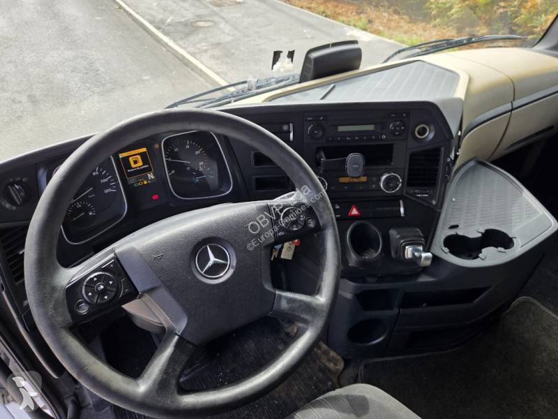 جرار Mercedes