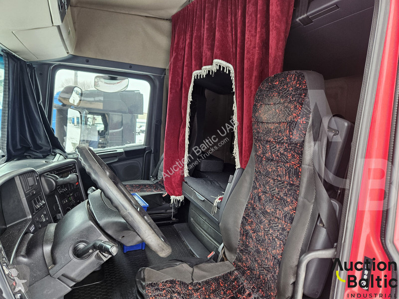 جرار Scania 480